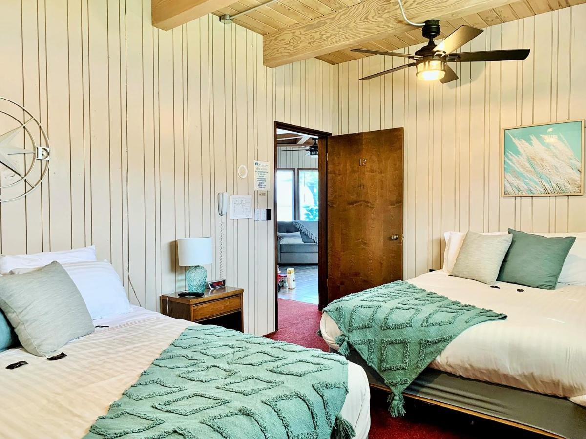 Breakers Boutique Inn